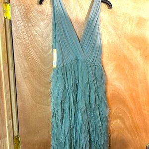 Gorgeous new with tags plunging dress